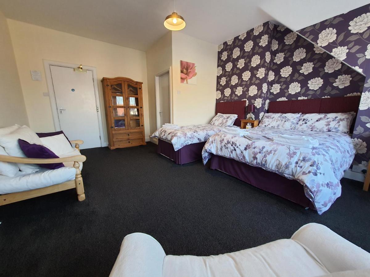 Caxton House Bed & Breakfast Скегнес Екстериор снимка