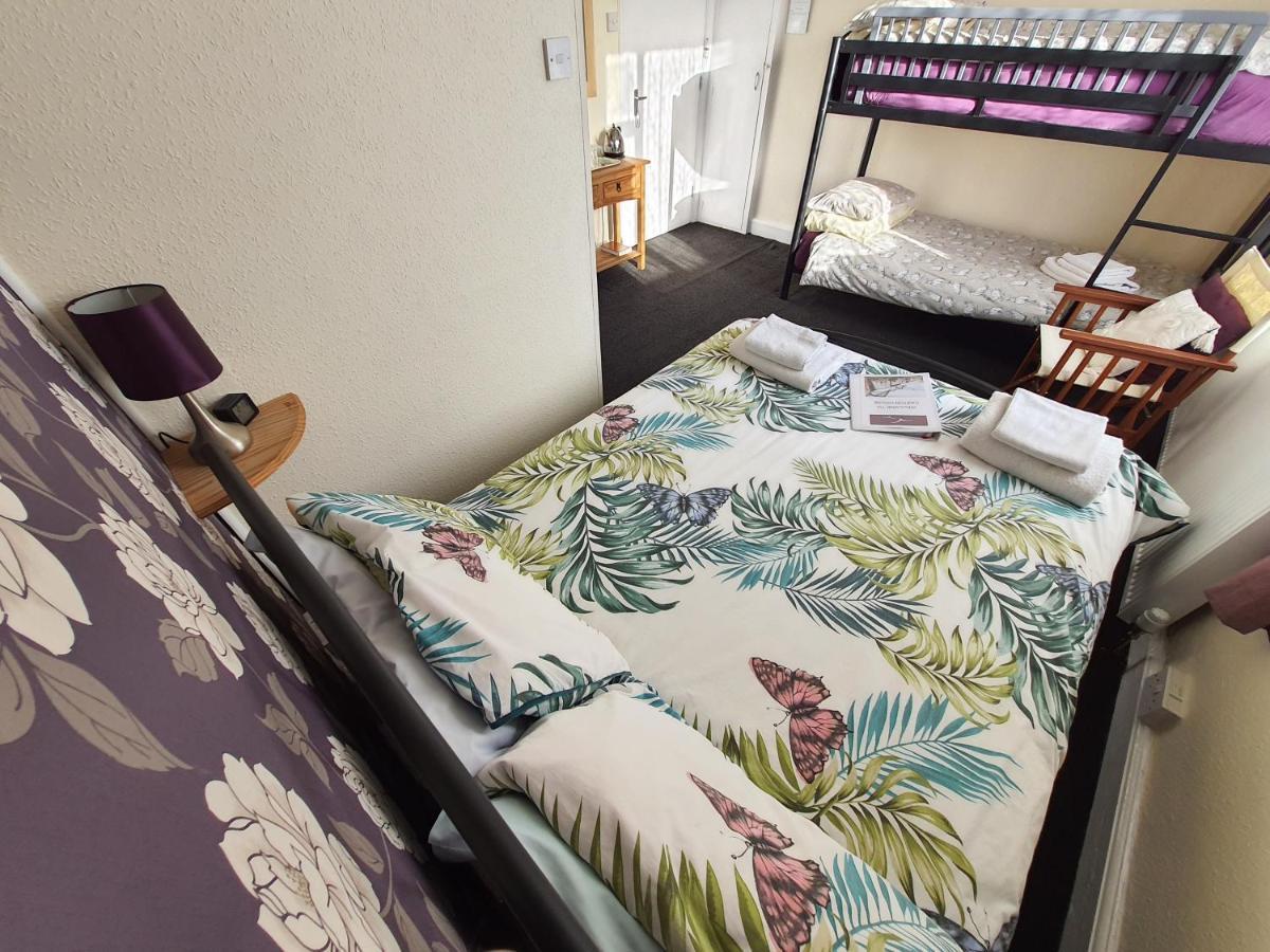 Caxton House Bed & Breakfast Скегнес Екстериор снимка
